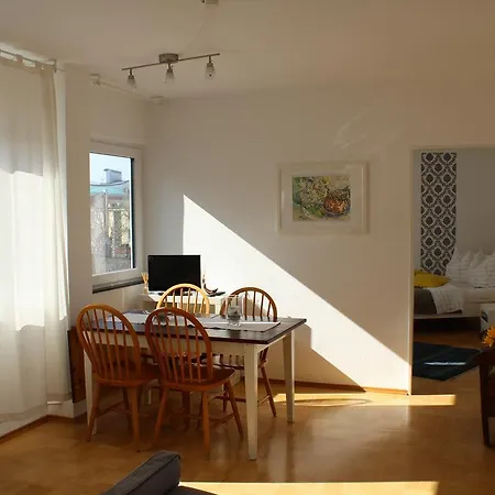 Bed & Breakfast My Place Mit Fruehstueckspaket - With Breakfastbox Frankfurt am Main