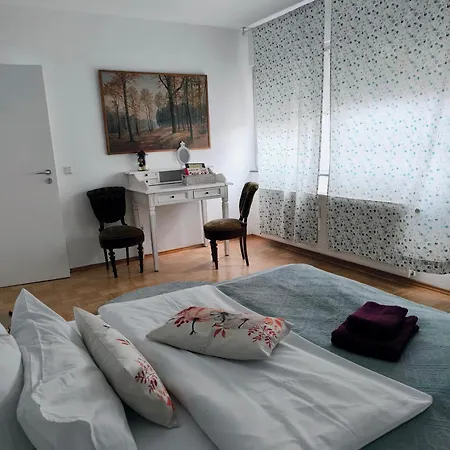 Alojamento de Acomodação e Pequeno-almoço My Place Mit Fruehstueckspaket - With Breakfastbox 4*