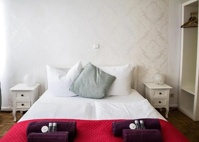 住宿加早餐酒店 My Place Mit Fruehstueckspaket - With Breakfastbox 美因河畔法兰克福