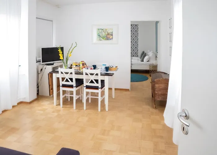 Bed & Breakfast My Place Mit Fruehstueckspaket - With Breakfastbox