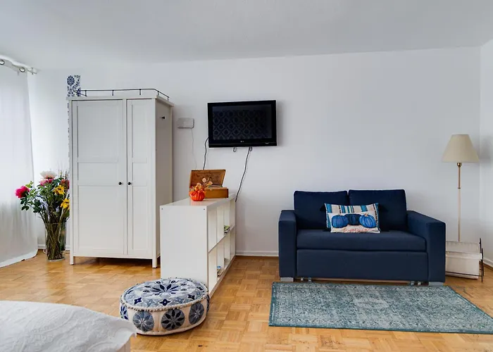 My Place Mit Frühstückspaket - With Breakfastbox 4* Frankfurt am Main
