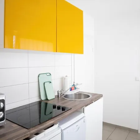 Bed & Breakfast My Place Mit Fruehstueckspaket - With Breakfastbox Frankfurt am Main