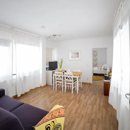 My Place Mit Fruehstueckspaket - With Breakfastbox